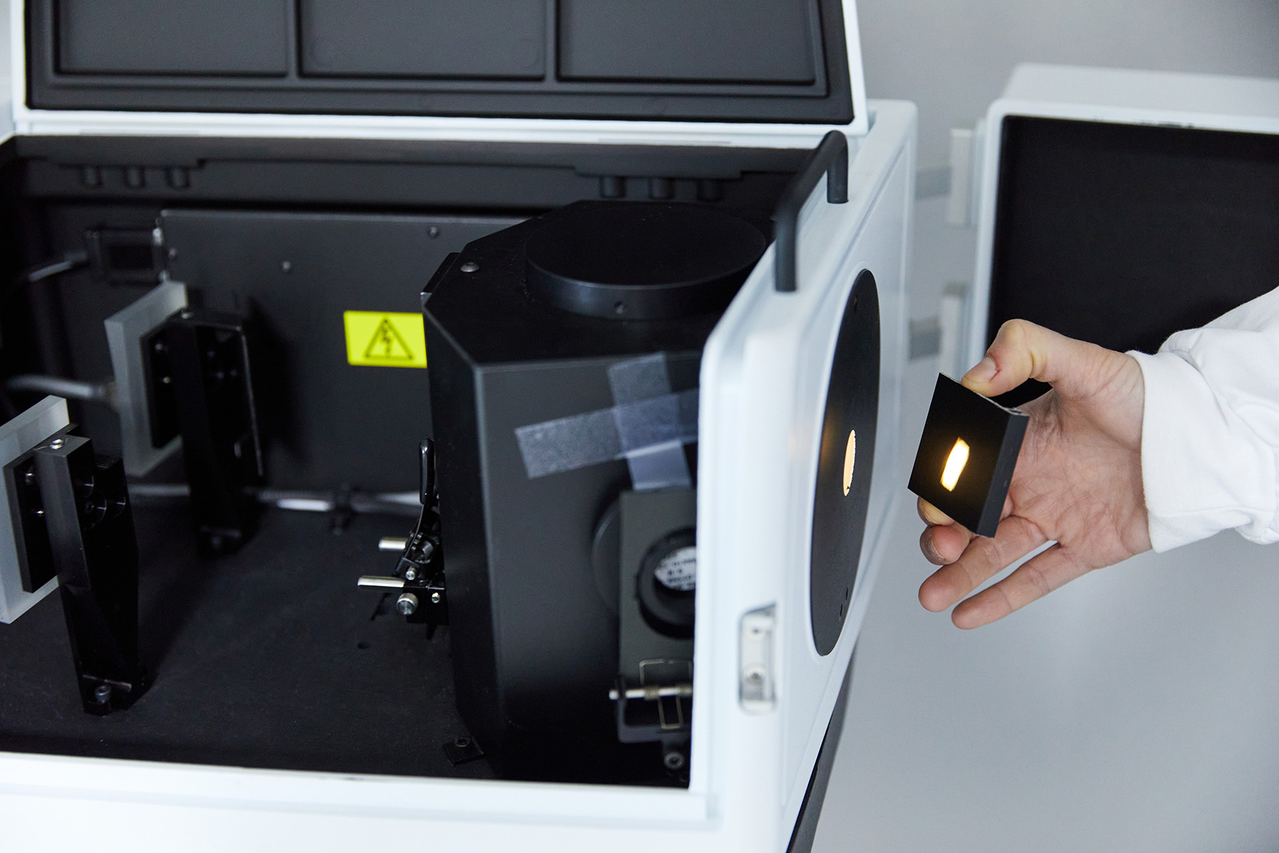 Imagen de un espectrofotómetro 