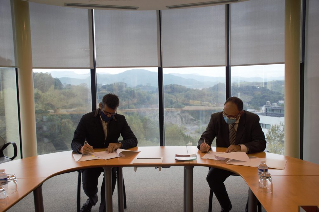 Firma TECNALIA y CNH