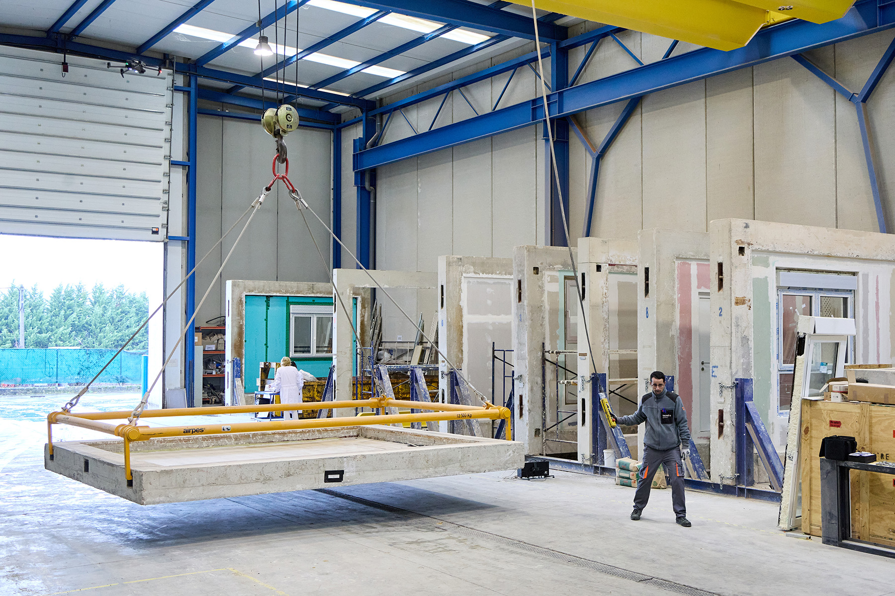 Pabellón montaje muestras: forjados, paredes, construcción industrializada