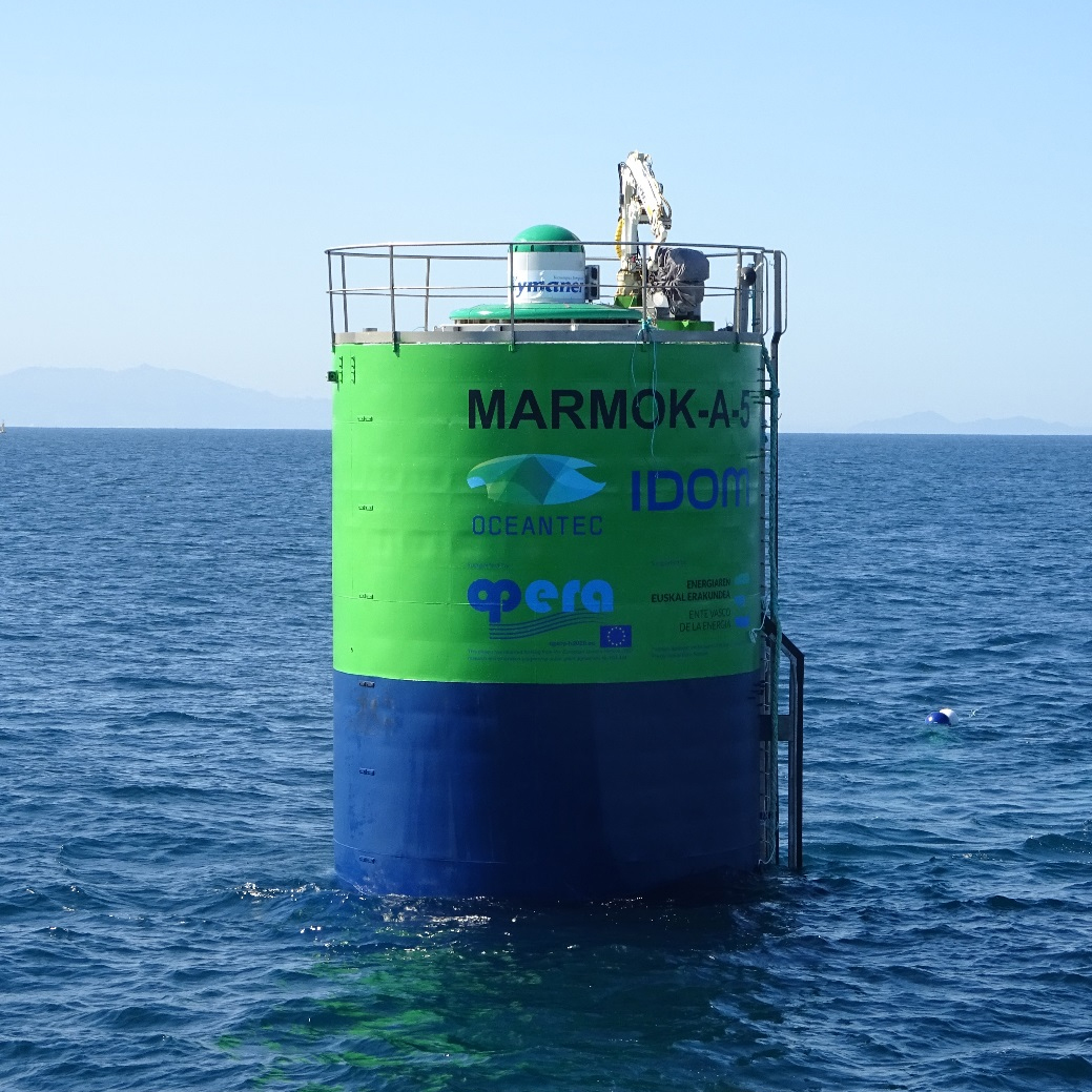 Prototipo de baja potencia de captador de energía de las olas (WEC)