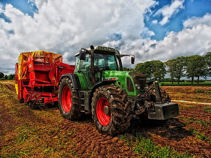 Electrificación e hibridación en la maquinaria agrícola y ganadera