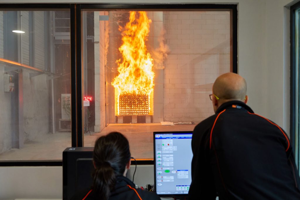 Ensayos de fuego en remoto en las instalaciones de TECNALIA