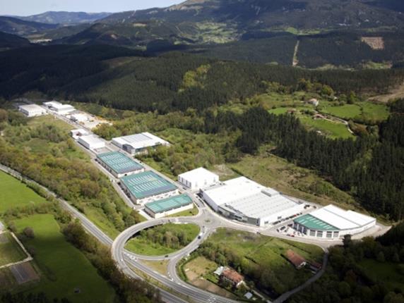 Trabajamos en soluciones de cooperación energética industrial para la integración de energías renovables en parques industriales de España