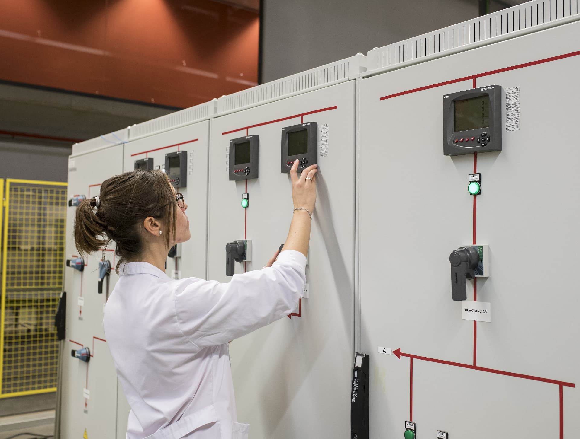 Investigadora en la microrred de TECNALIA