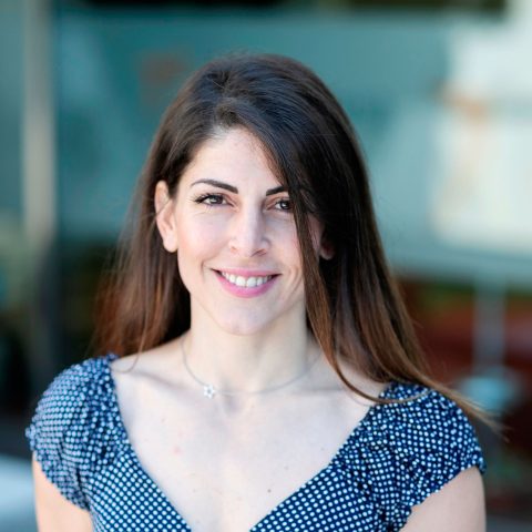 Dr. Esther Villar