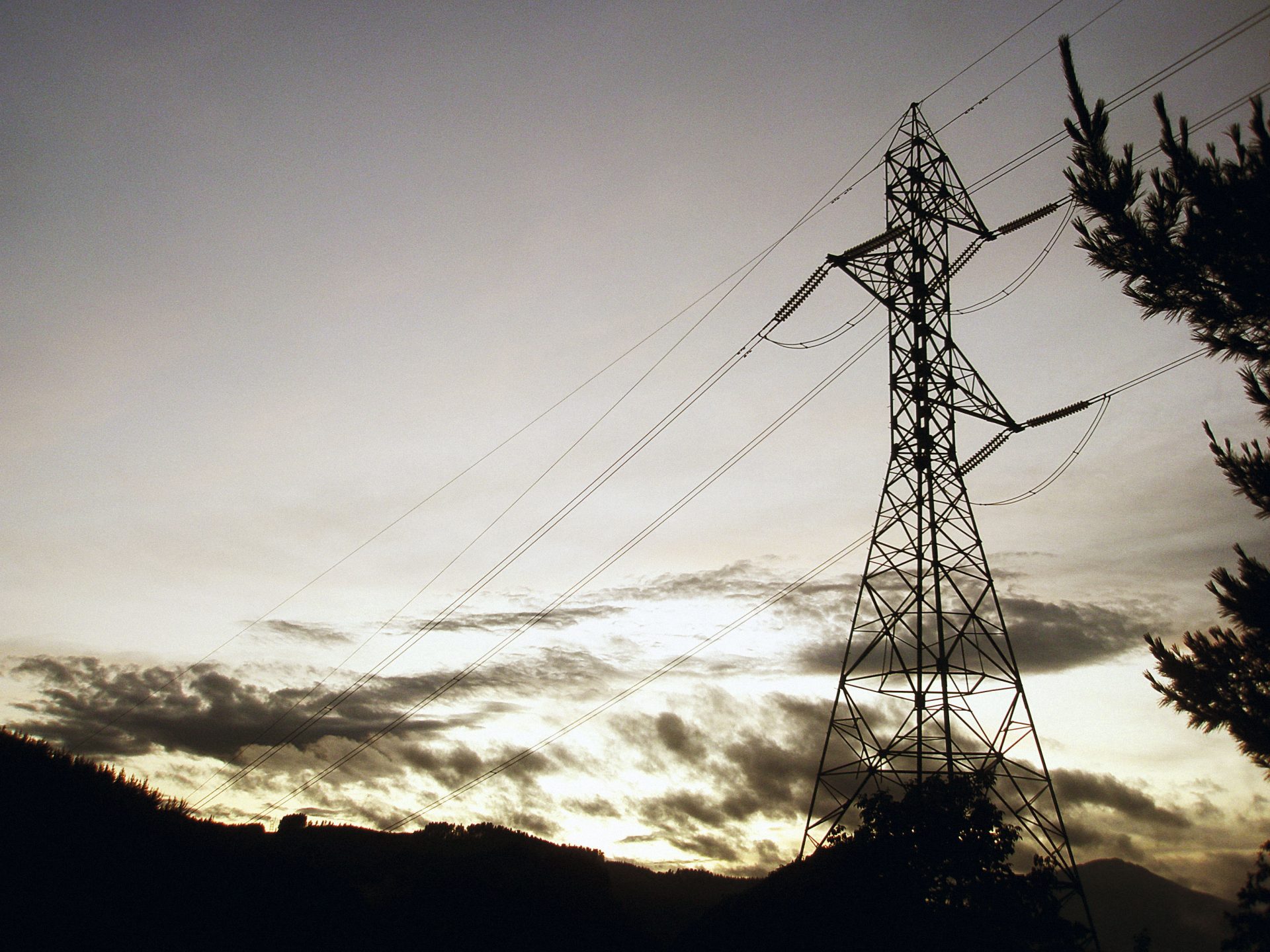 Por qué es necesaria la ciberseguridad en los productos eléctricos