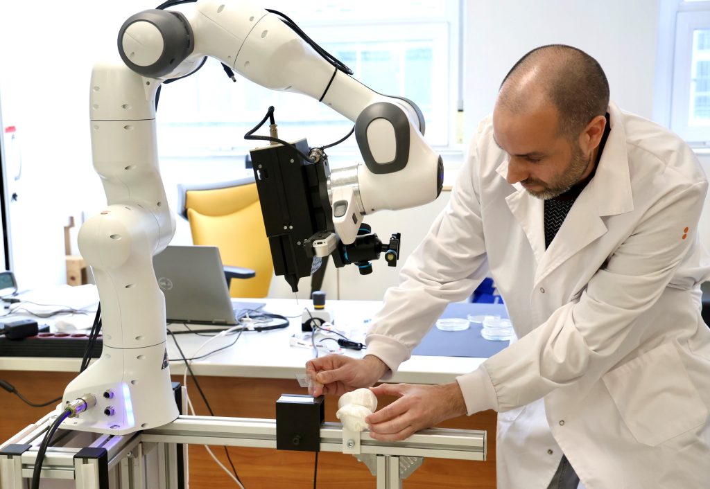 TECNALIA apuesta por la robótica colaborativa en el sector sanitario para mejorar la calidad de vida de las personas