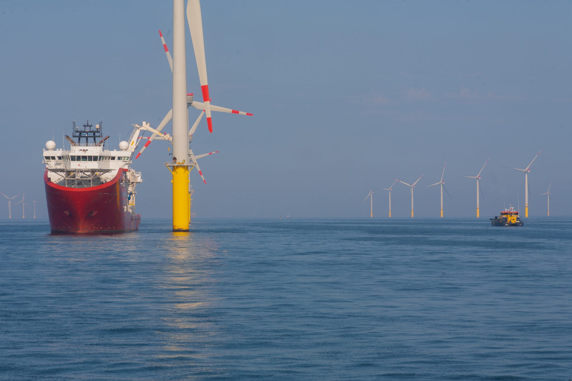 Retos y oportunidades en parques eólicos offshore: Innovación en O&M