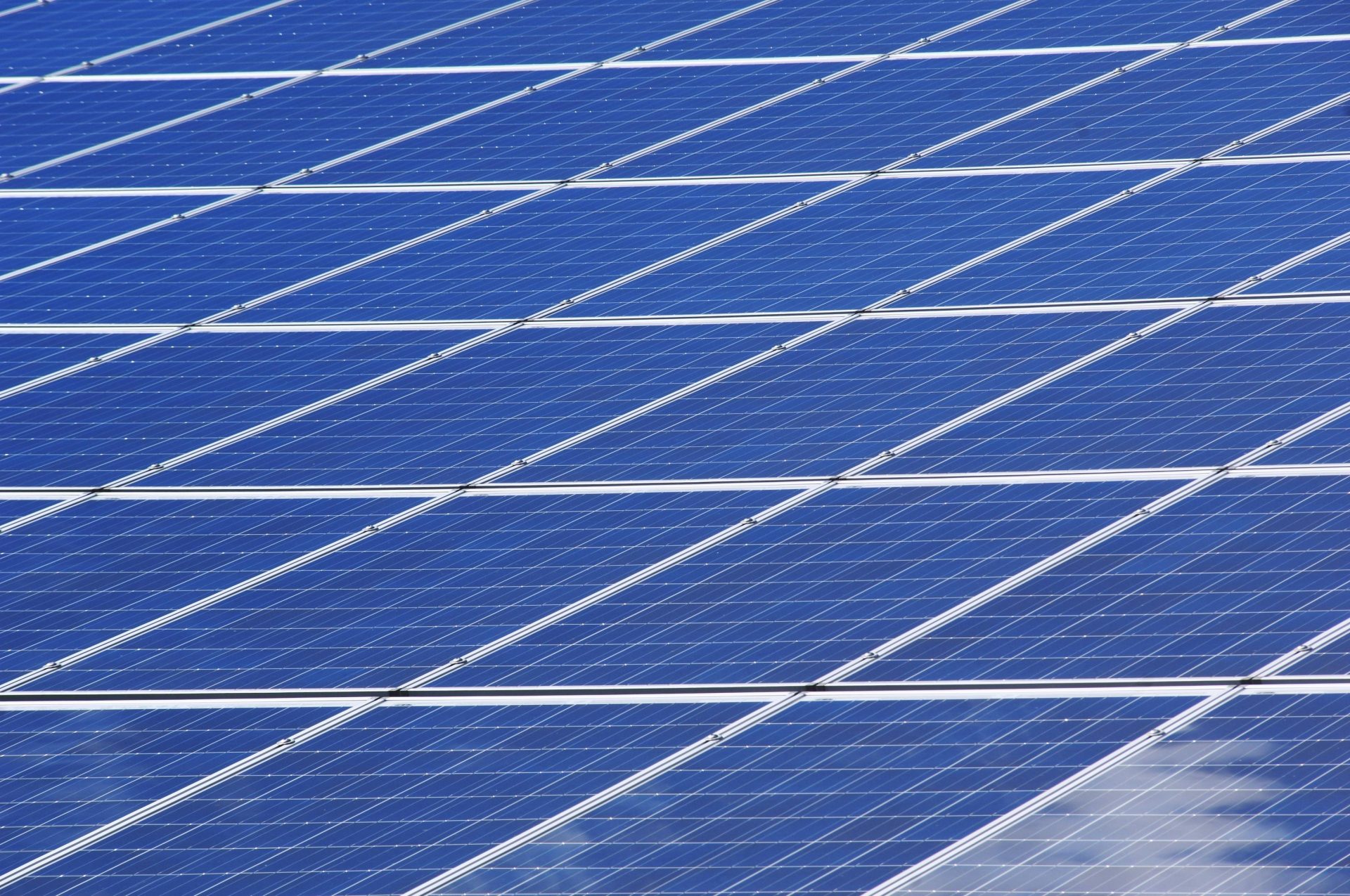 Fotovoltaica flotante para medio marino