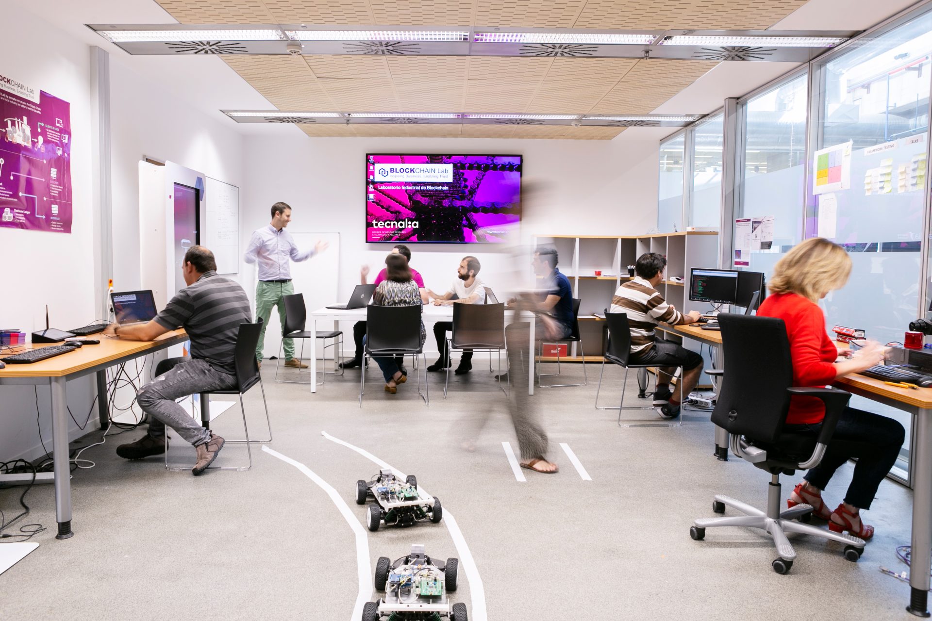 Imagen del laboratorio de Blockchain de TECNALIA