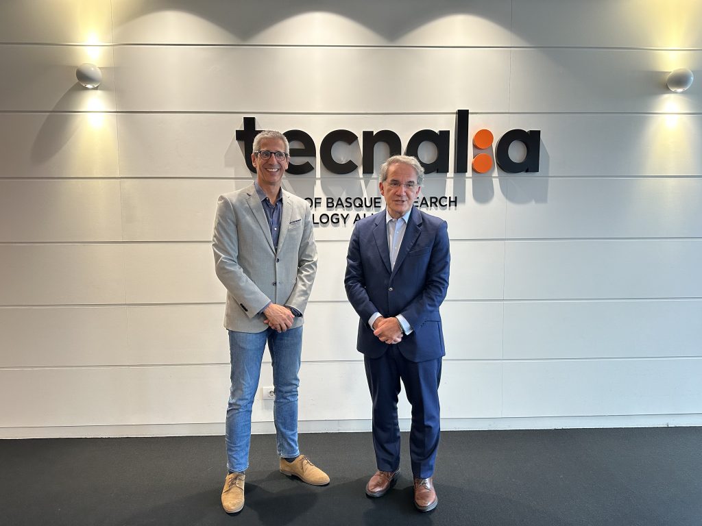 AVEQ KIMIKA y TECNALIA se unen para impulsar la innovación en la industria química