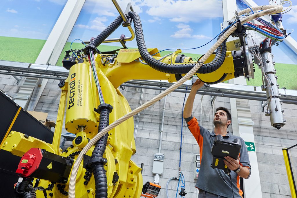 optimizacion de máquinas inteligentes en la proactive factory de TECNALIA